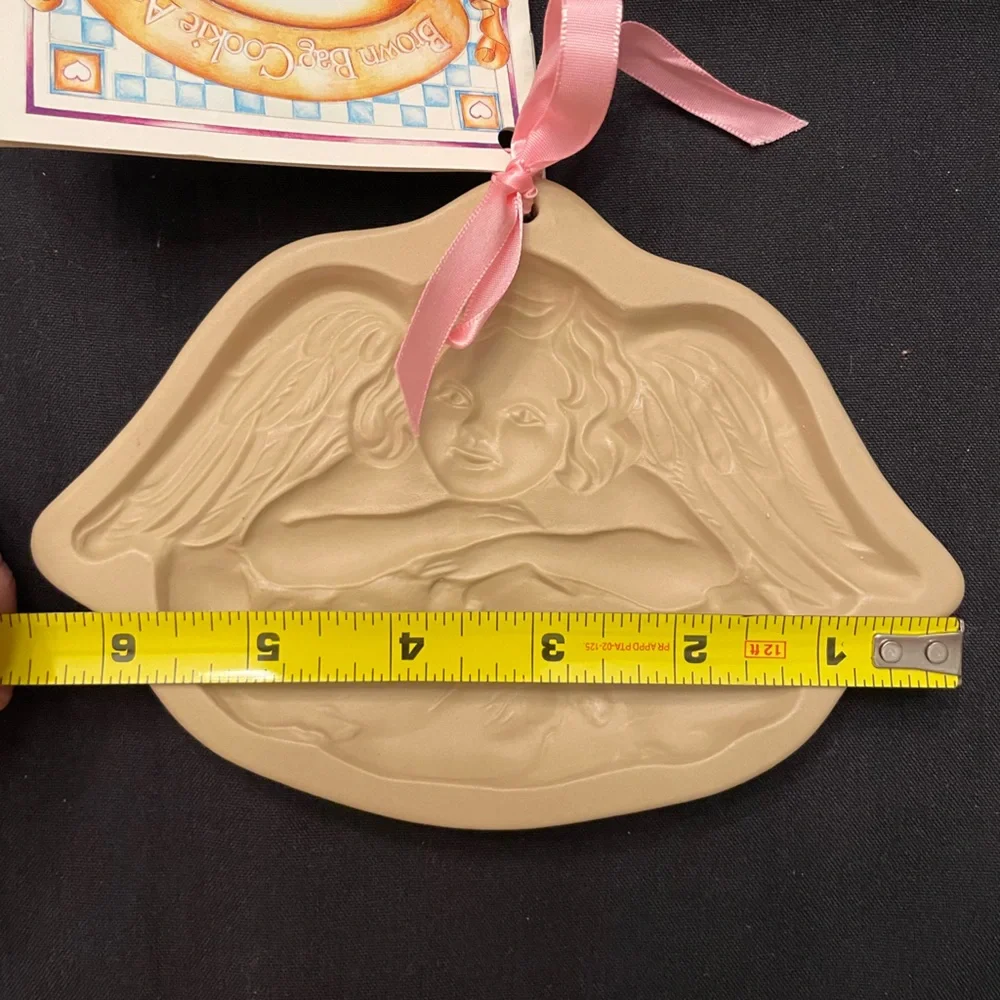 Brown Bag Cookie Art - All NWT - and recipe book. Vintage. See pics / details